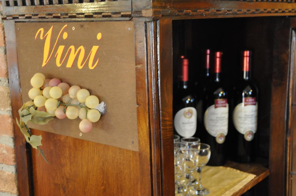 Agriturismo Corte Montini Villa Santa Giuletta ภายนอก รูปภาพ