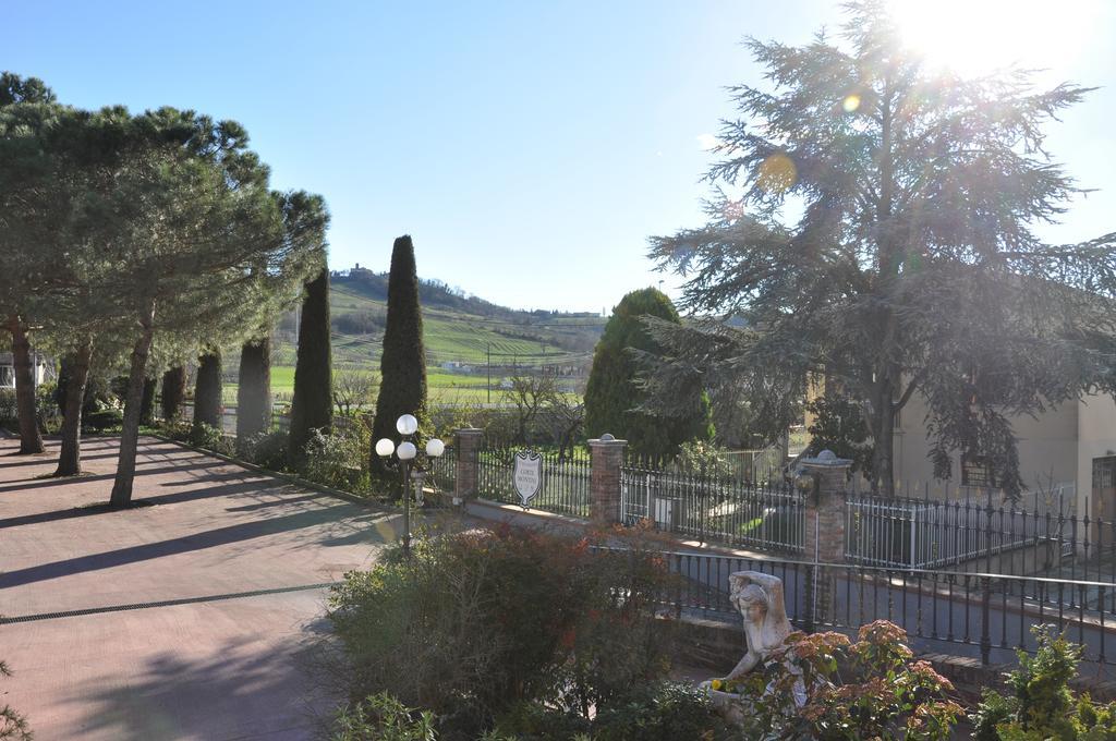 Agriturismo Corte Montini Villa Santa Giuletta ภายนอก รูปภาพ