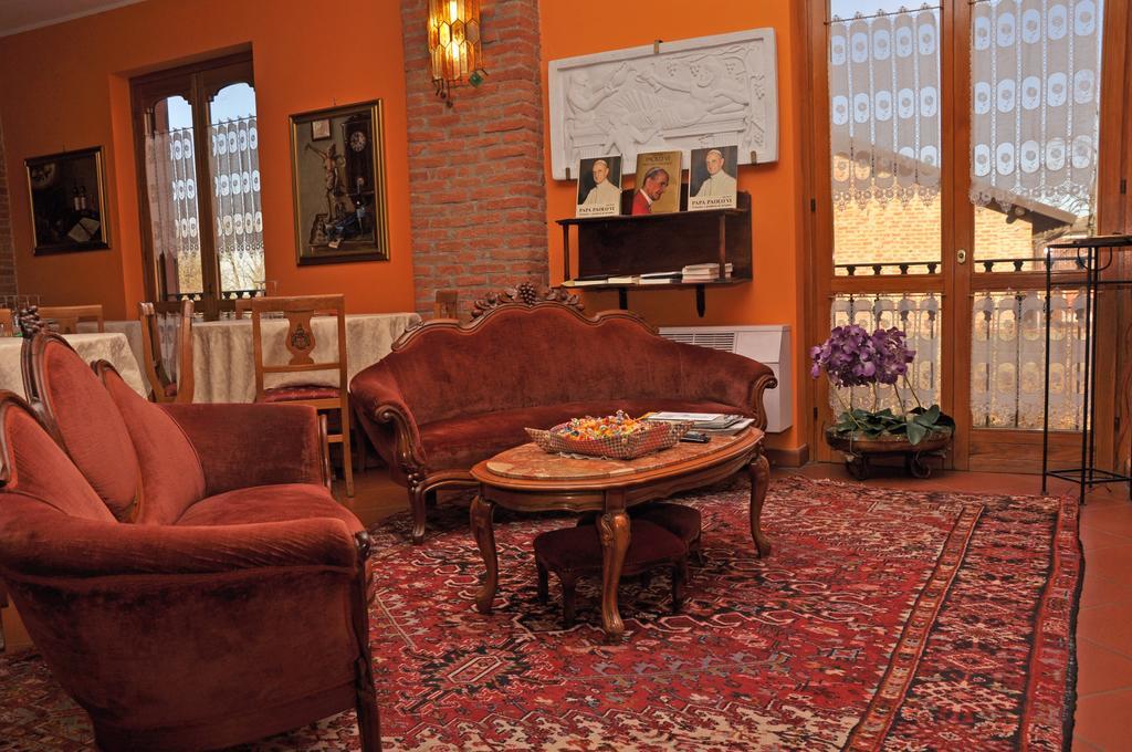 Agriturismo Corte Montini Villa Santa Giuletta ภายนอก รูปภาพ