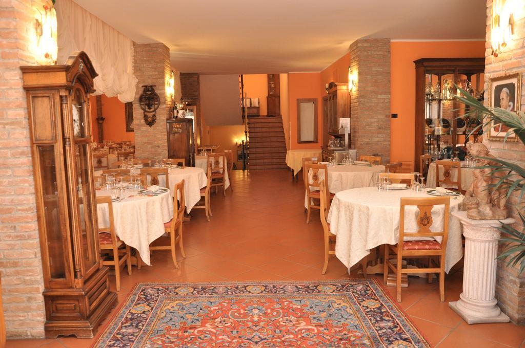 Agriturismo Corte Montini Villa Santa Giuletta ภายนอก รูปภาพ