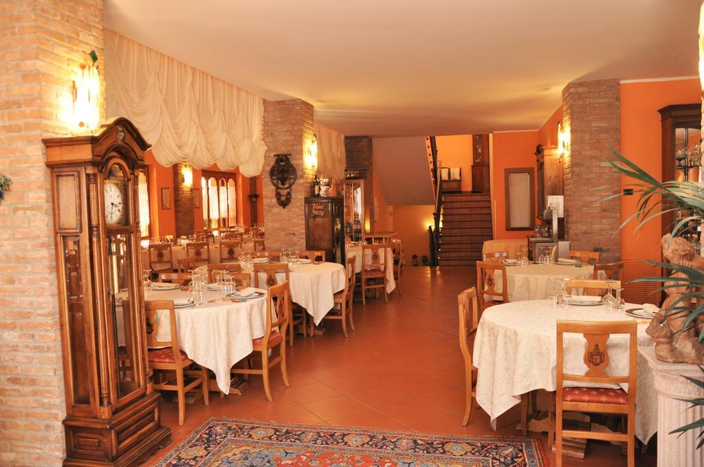 Agriturismo Corte Montini Villa Santa Giuletta ภายนอก รูปภาพ